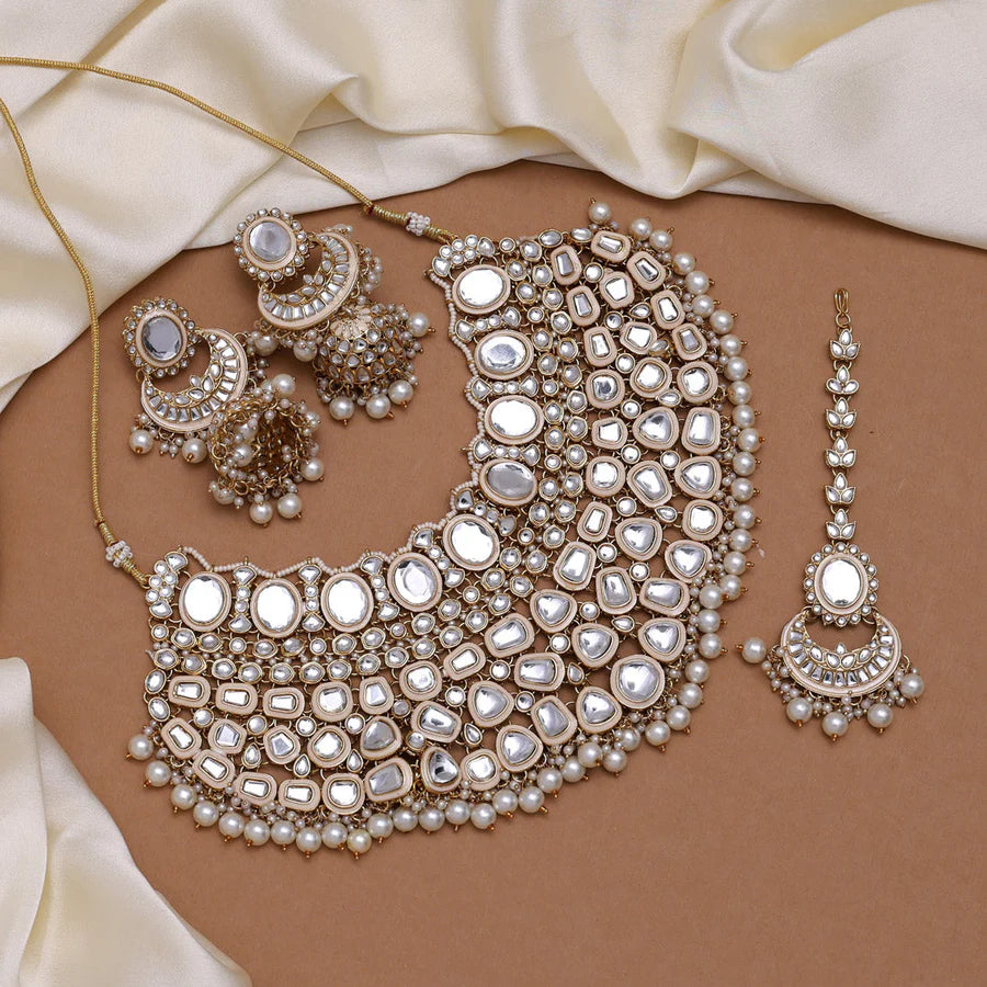 White Color Kundan Necklace Set DWH082