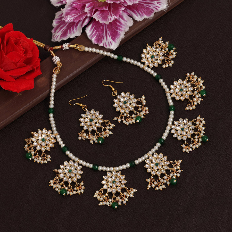 Green Color Kundan Necklace Set DWH084